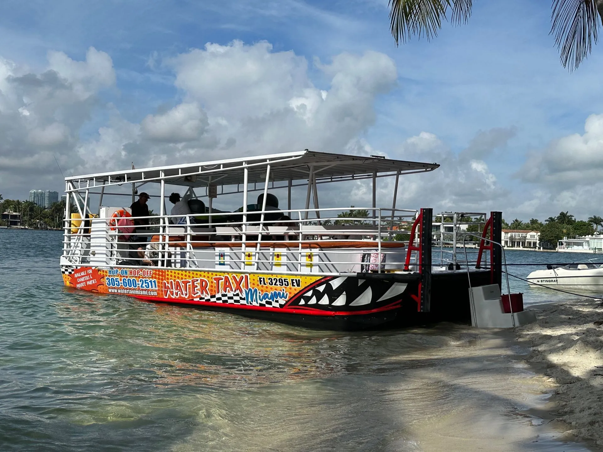 Water Taxi between Bayside Marketplace & South Beach